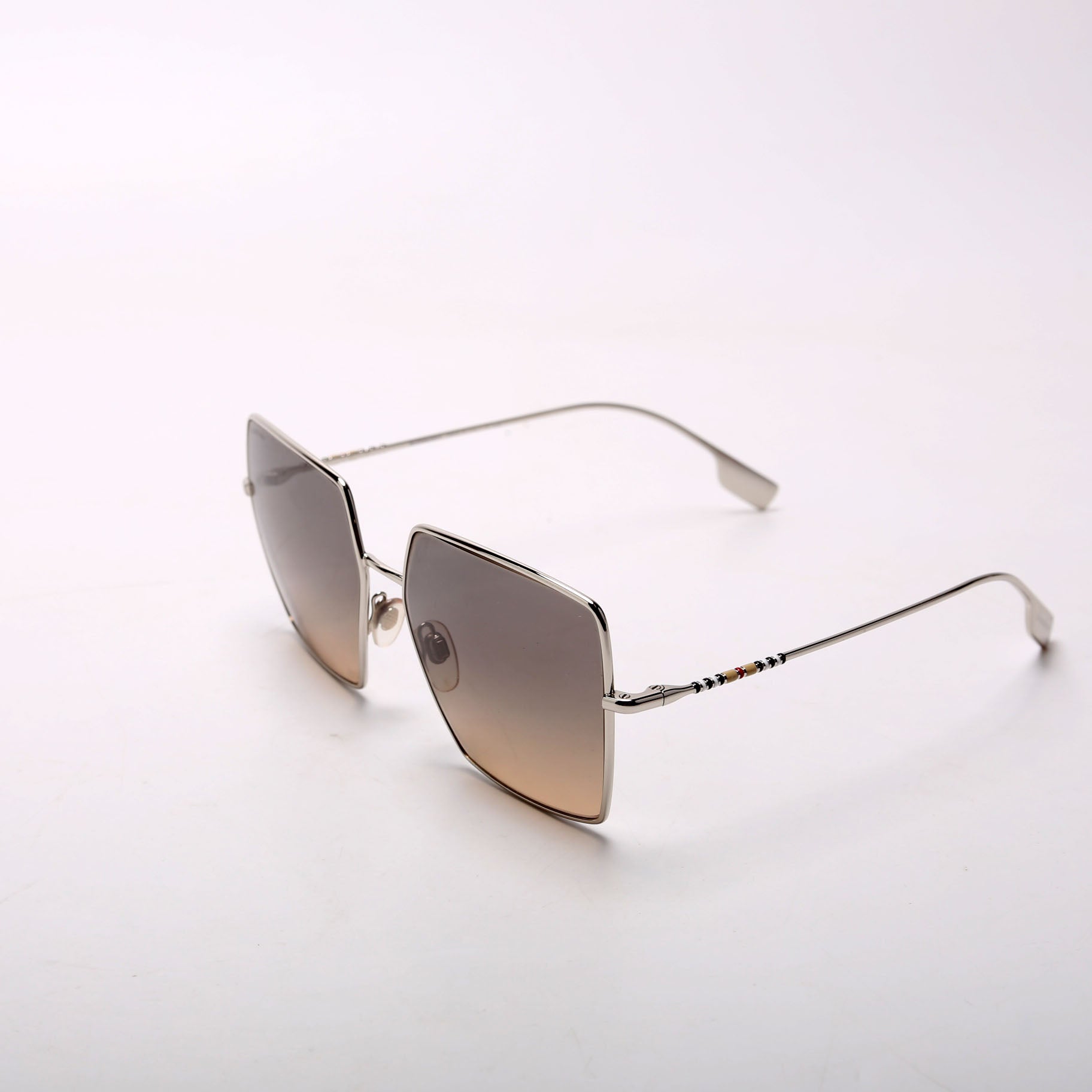 B3133 Oversized Square Silver