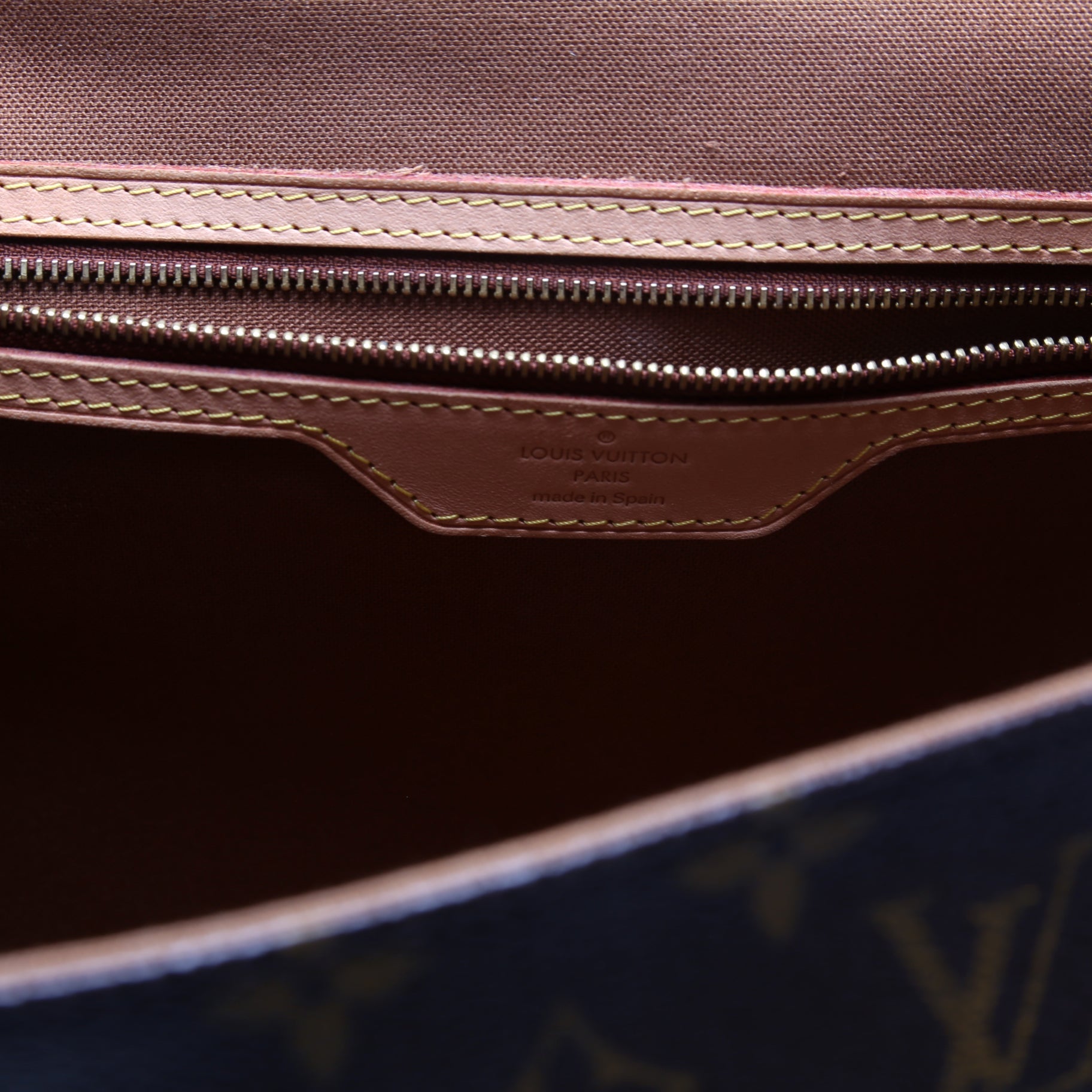 Abbesse Monogram