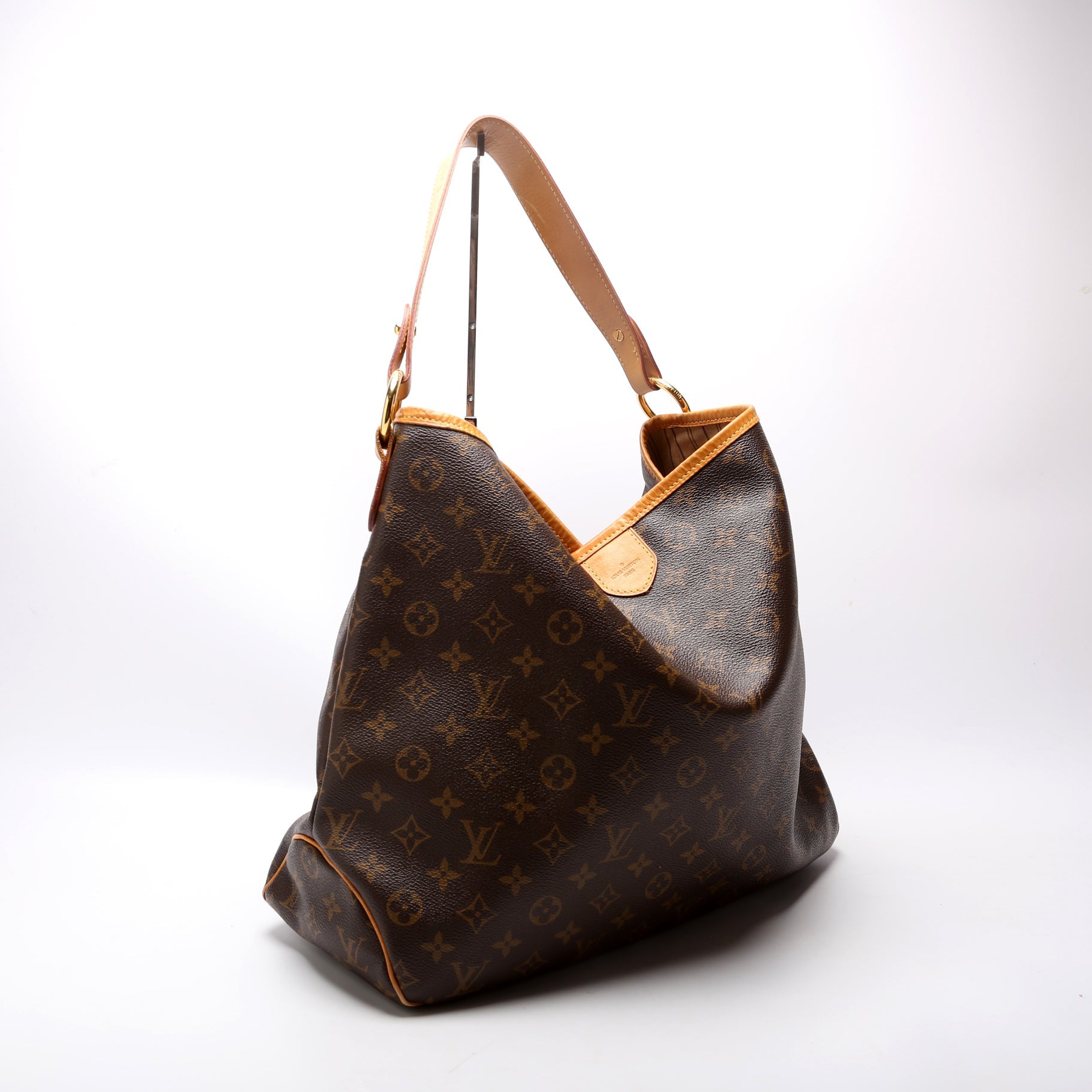 Delightful MM Monogram