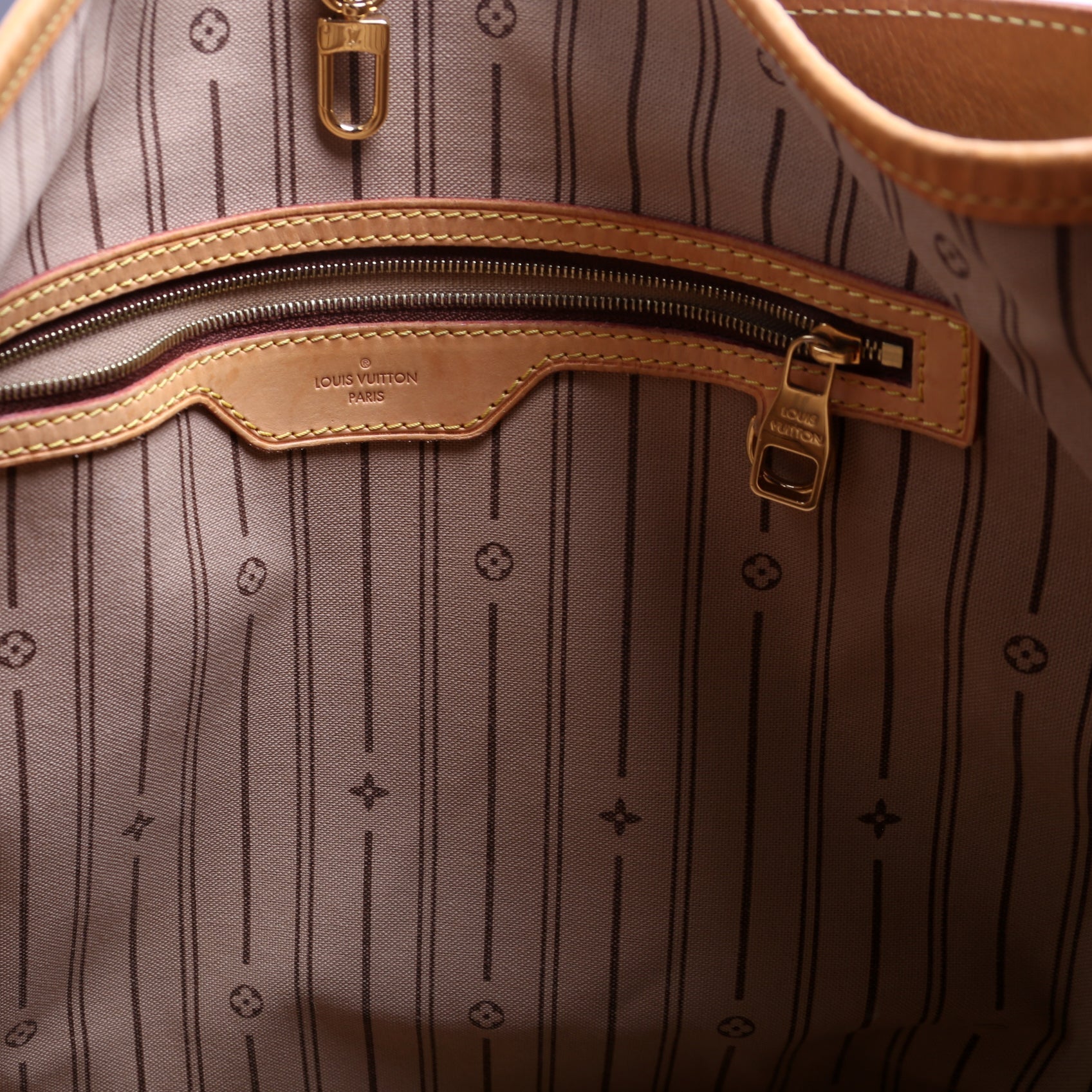Delightful MM Monogram