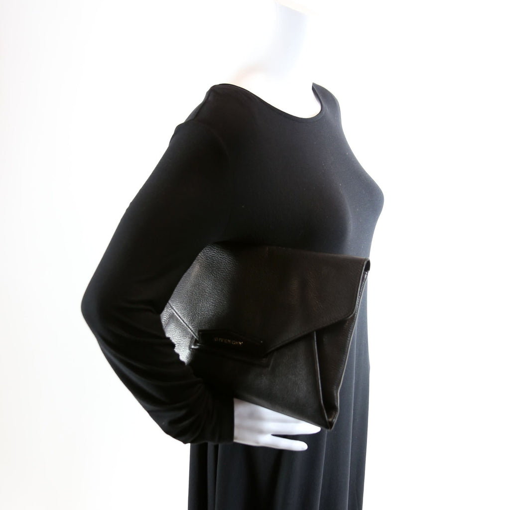 Antigona Goatskin Clutch Medium Black