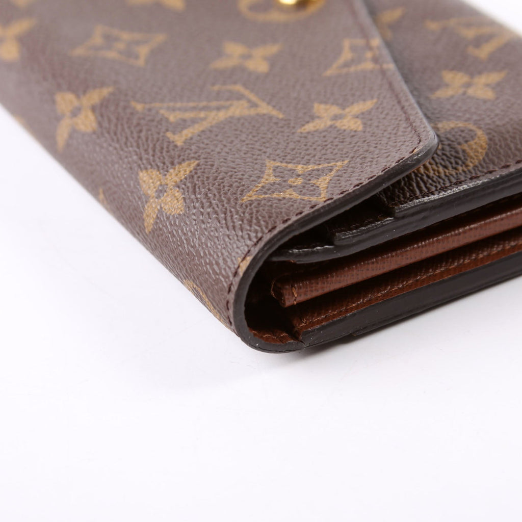 Sarah Wallet Monogram Newer