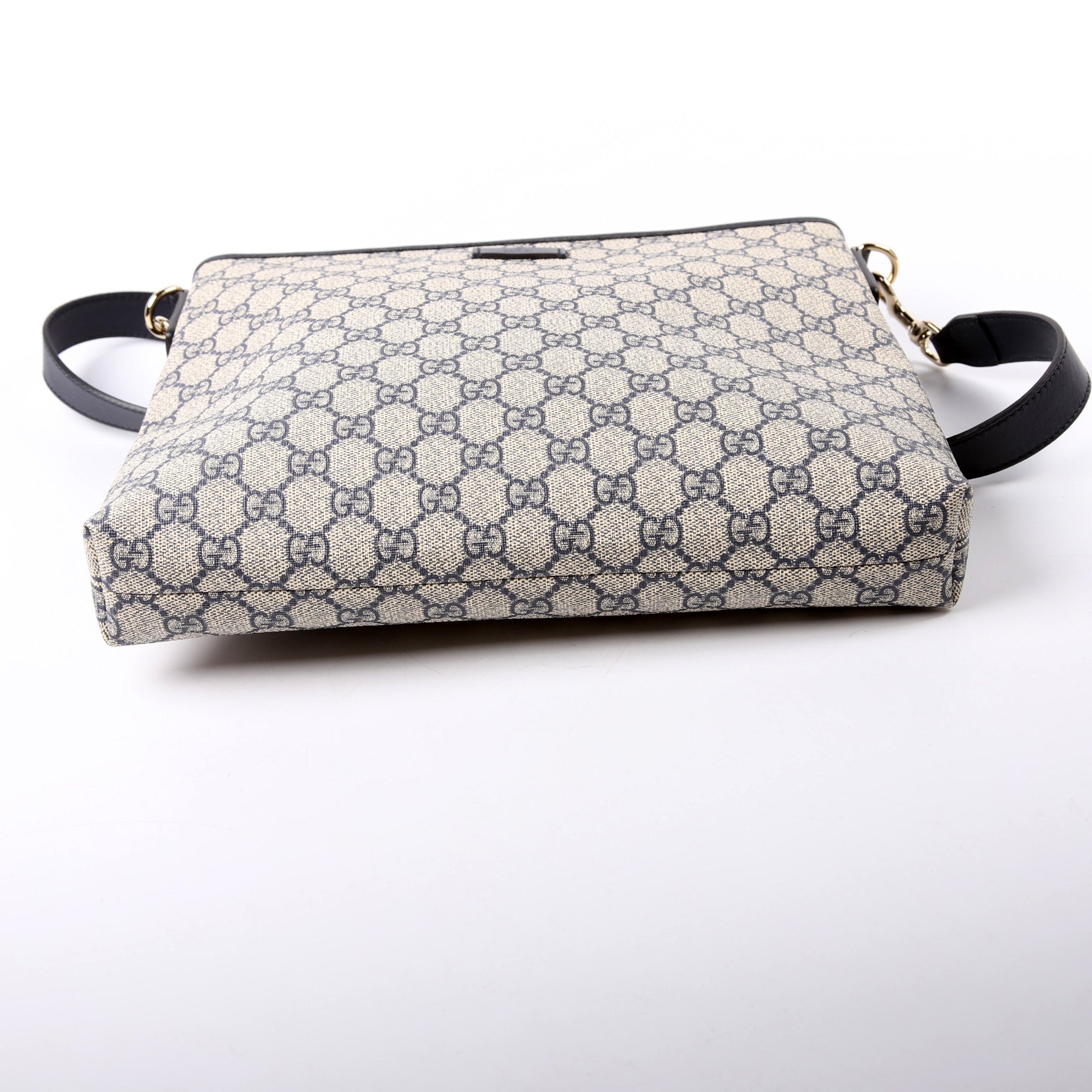 388924 GG Supreme Crossbody Blue