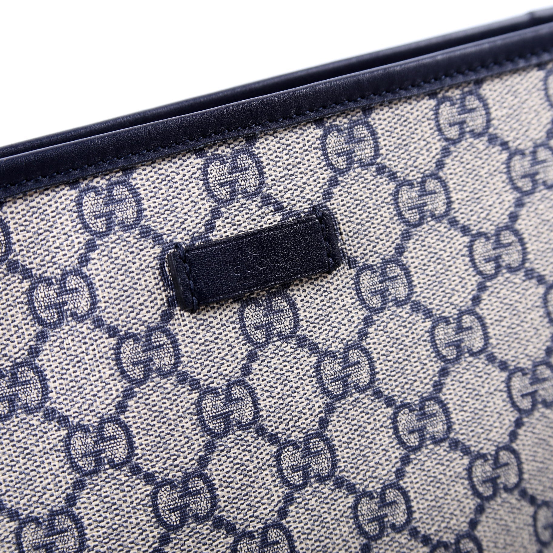 388924 GG Supreme Crossbody Blue