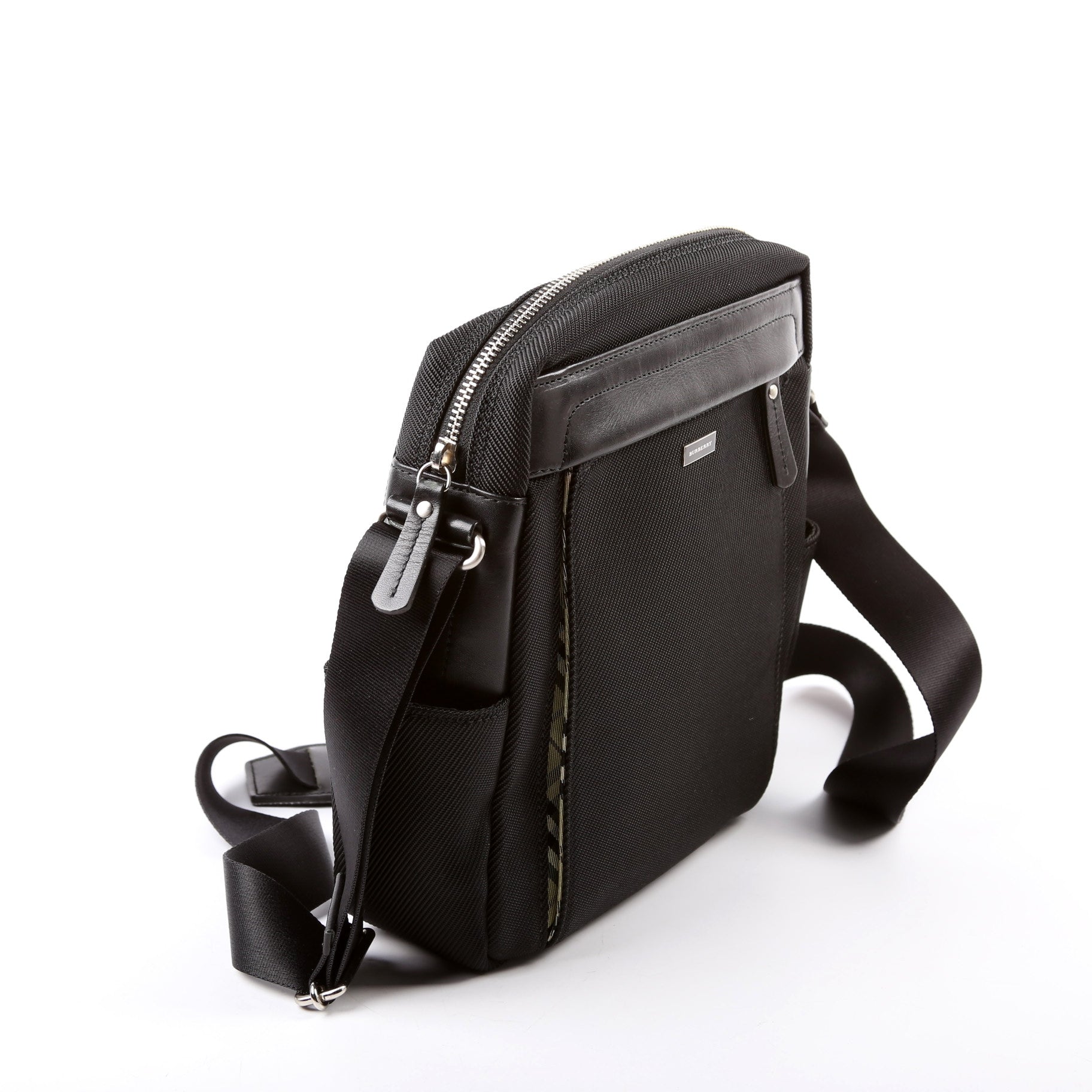 Nylon Travel Vertical Messenger Bag Black
