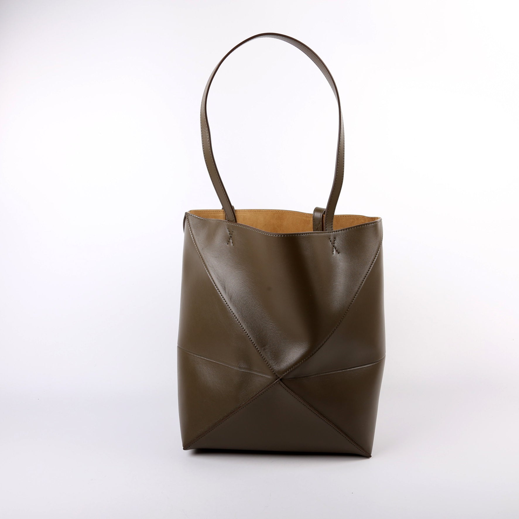 Puzzle Fold Tote Medium Shiny Calfskin Green