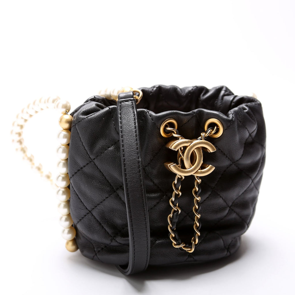 About Pearls Bucket Bag Mini Calfskin 31M Black