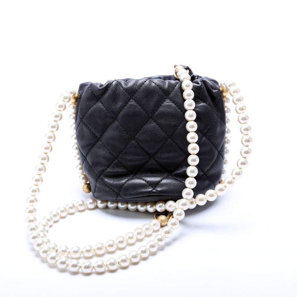 About Pearls Bucket Bag Mini Calfskin 31M Black