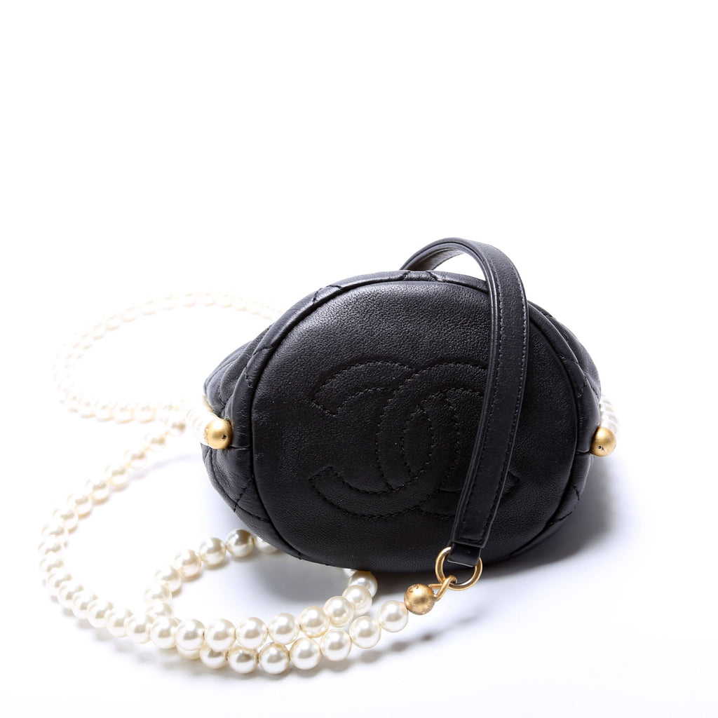 About Pearls Bucket Bag Mini Calfskin 31M Black