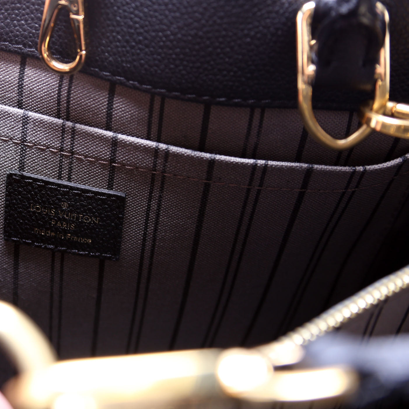Montaigne MM Empreinte Black