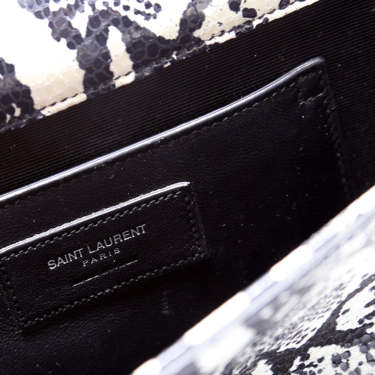 Cassandre Clutch 326079