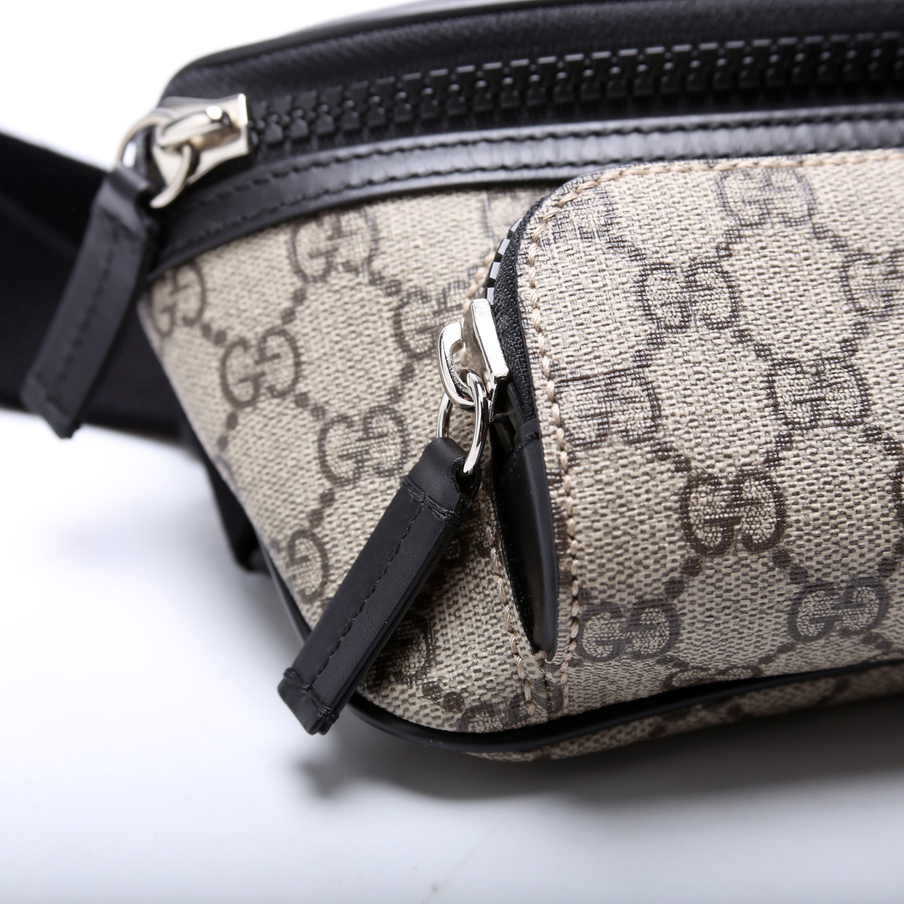 450946 GG Supreme Belt Bag Black/Beige