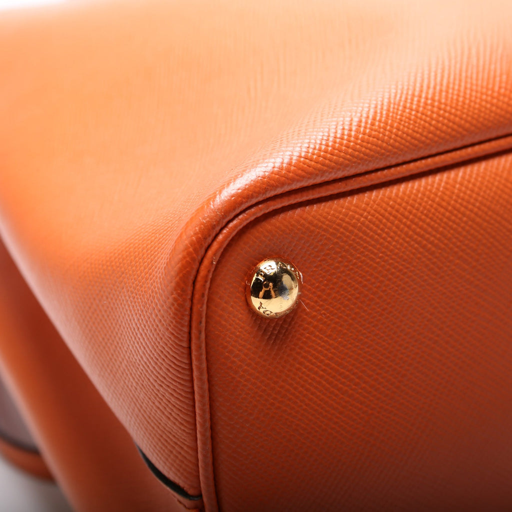 Saffiano Cuir Double Medium Orange