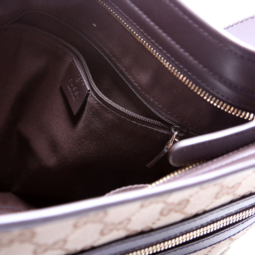388930 GG Canvas Shoulder Bag