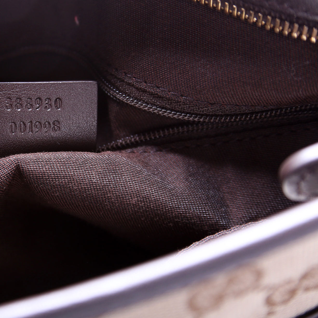 388930 GG Canvas Shoulder Bag