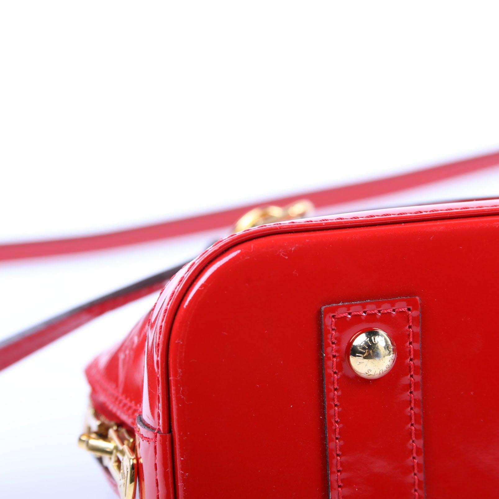 Alma BB Vernis Red