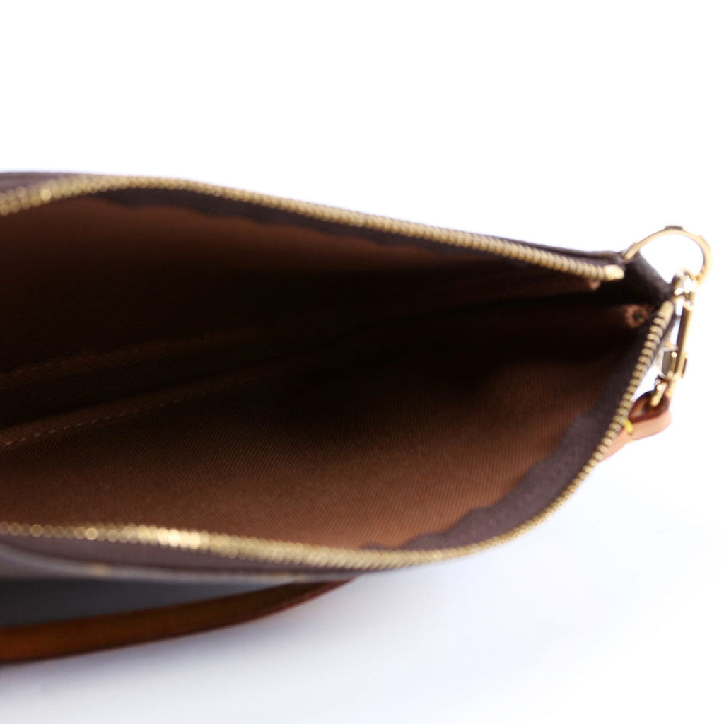 Pochette Access Monogram