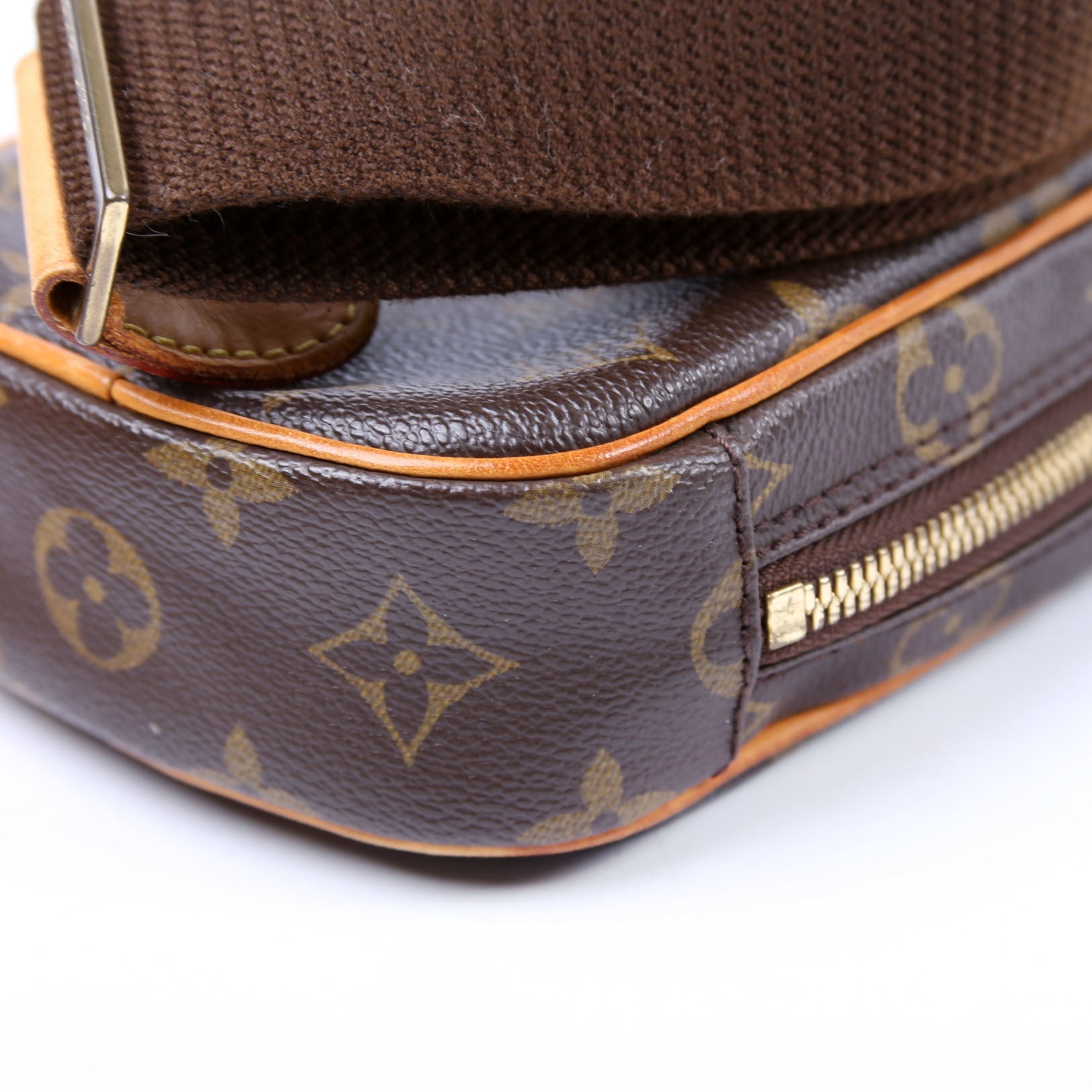 Pochette Gange Monogram
