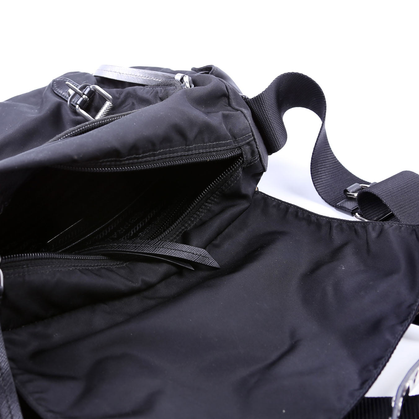 New Velanylon Studded Messenger Black