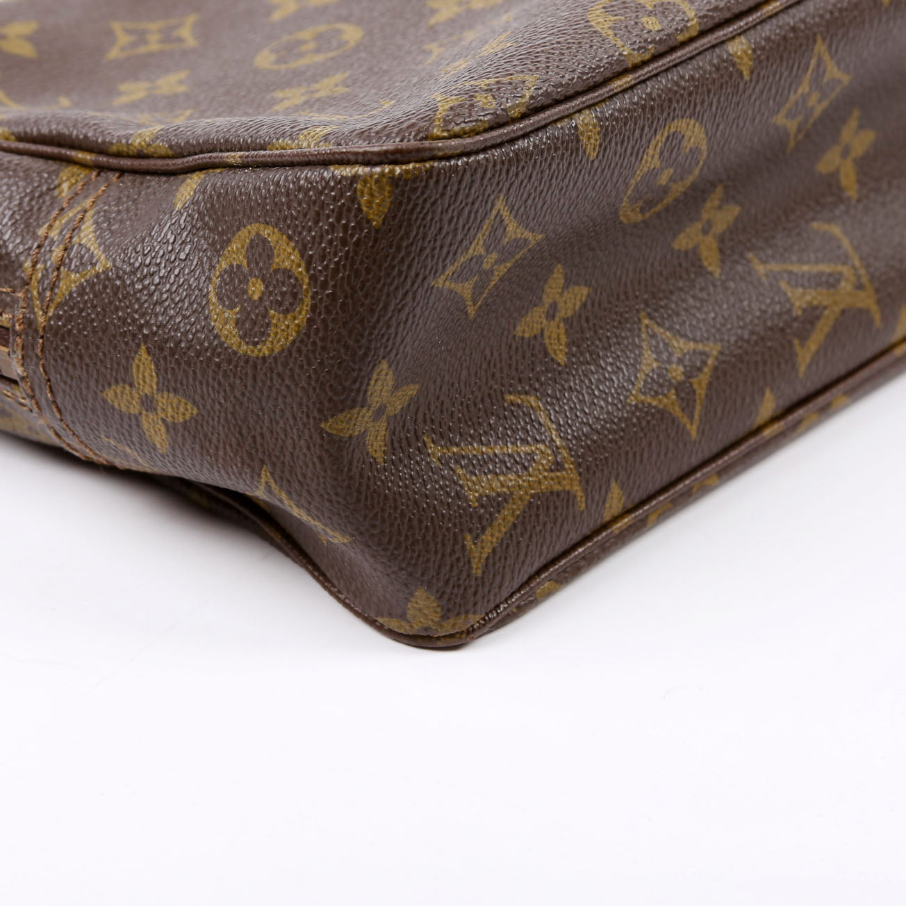 Trousse Toilette 28 Monogram