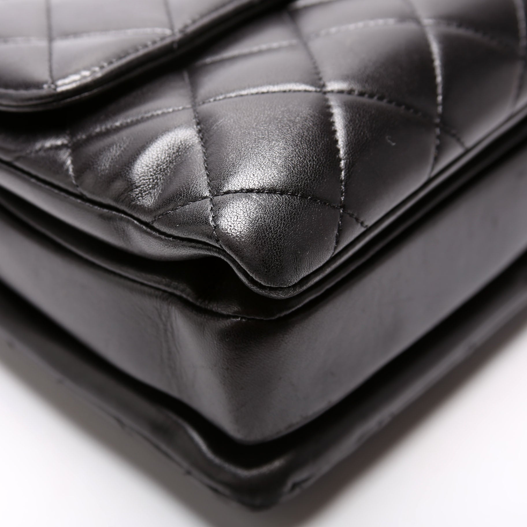 Trendy Top Handle Medium Lambskin 24M Black