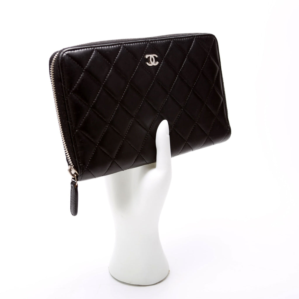 CC Zip Around Organizer Wallet Quilted Lambskin Black