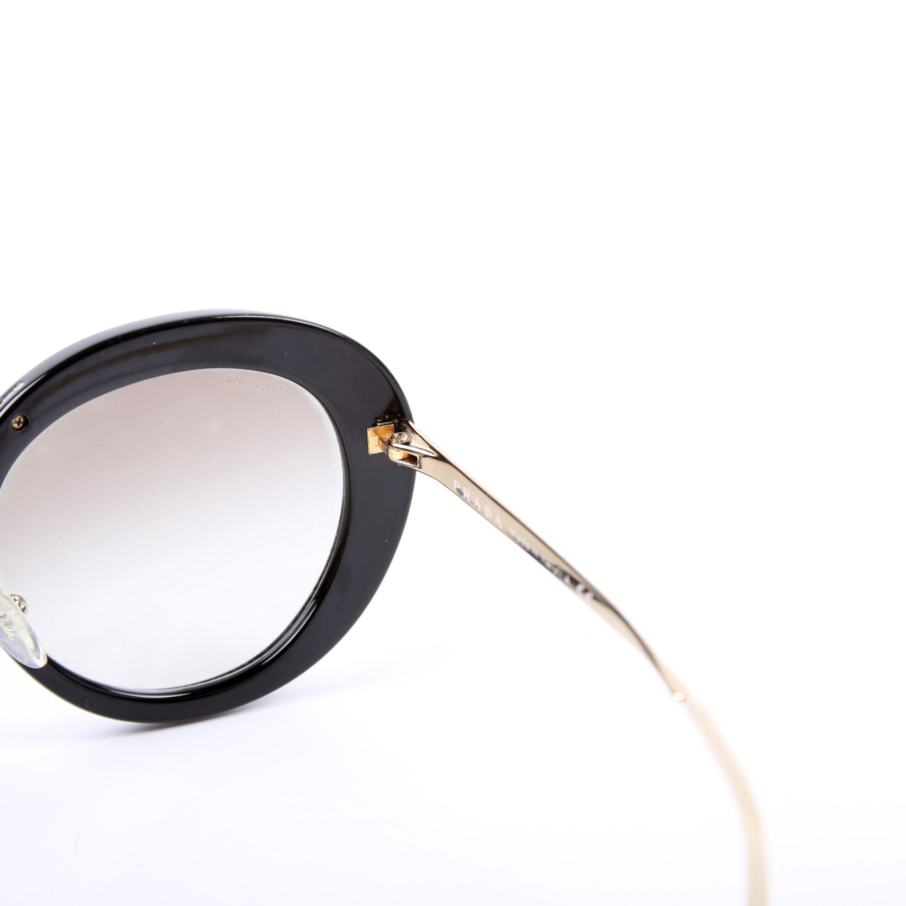 SPR16Q Round Sunglasses Black