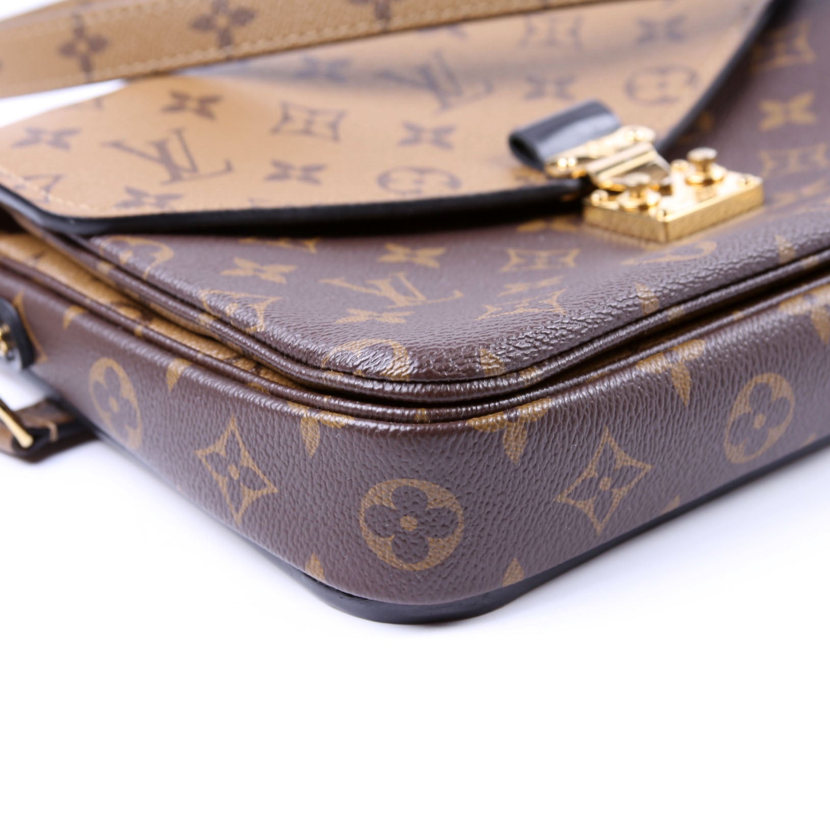 Pochette Metis Reverse Monogram