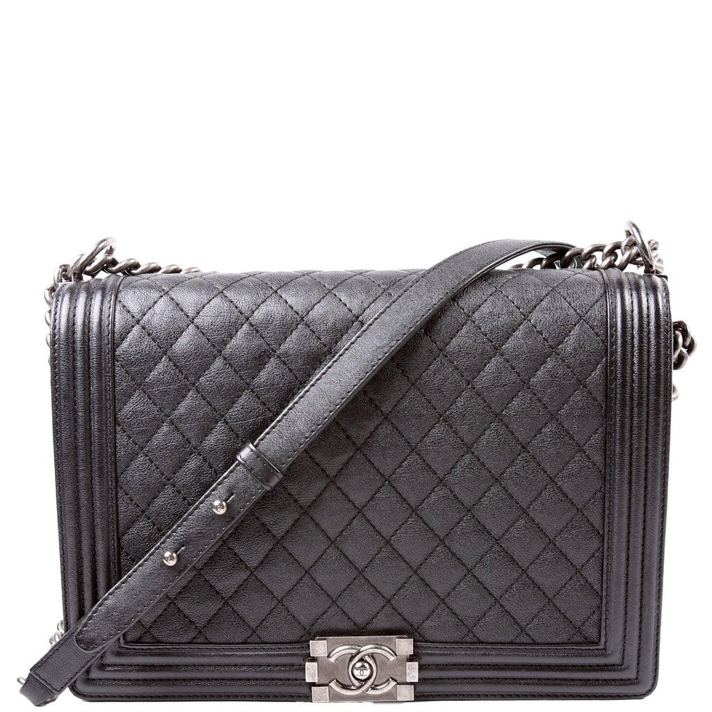 Boy Flap Large Caviar 18M Black