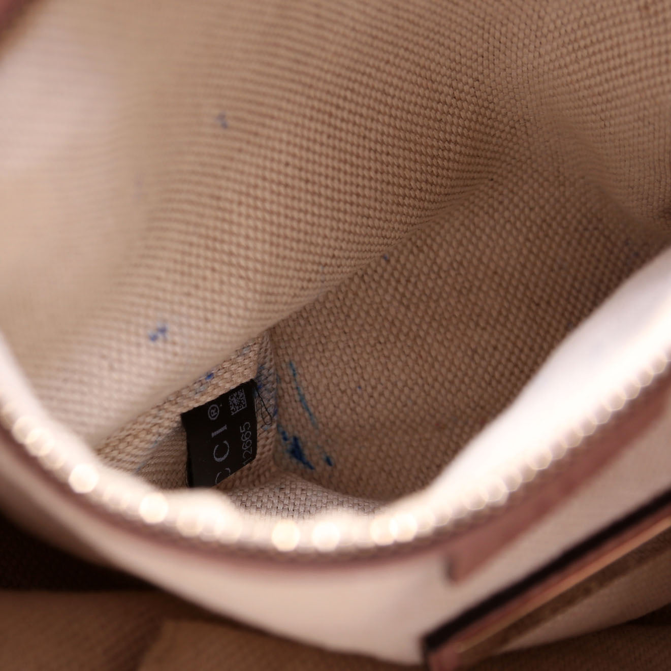 282309 Soho Leather Hobo Medium