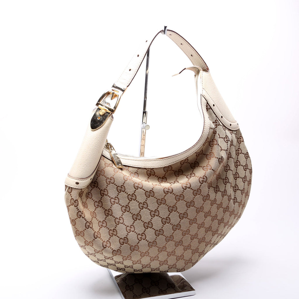 145764 GG Canvas Glam Hobo