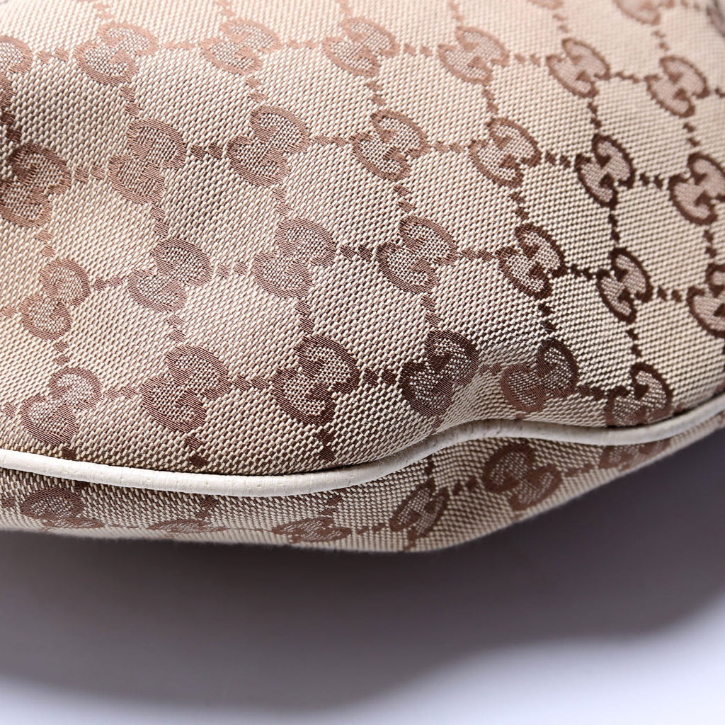 145764 GG Canvas Glam Hobo