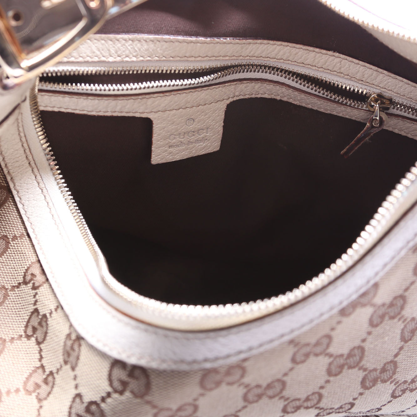 145764 GG Canvas Glam Hobo
