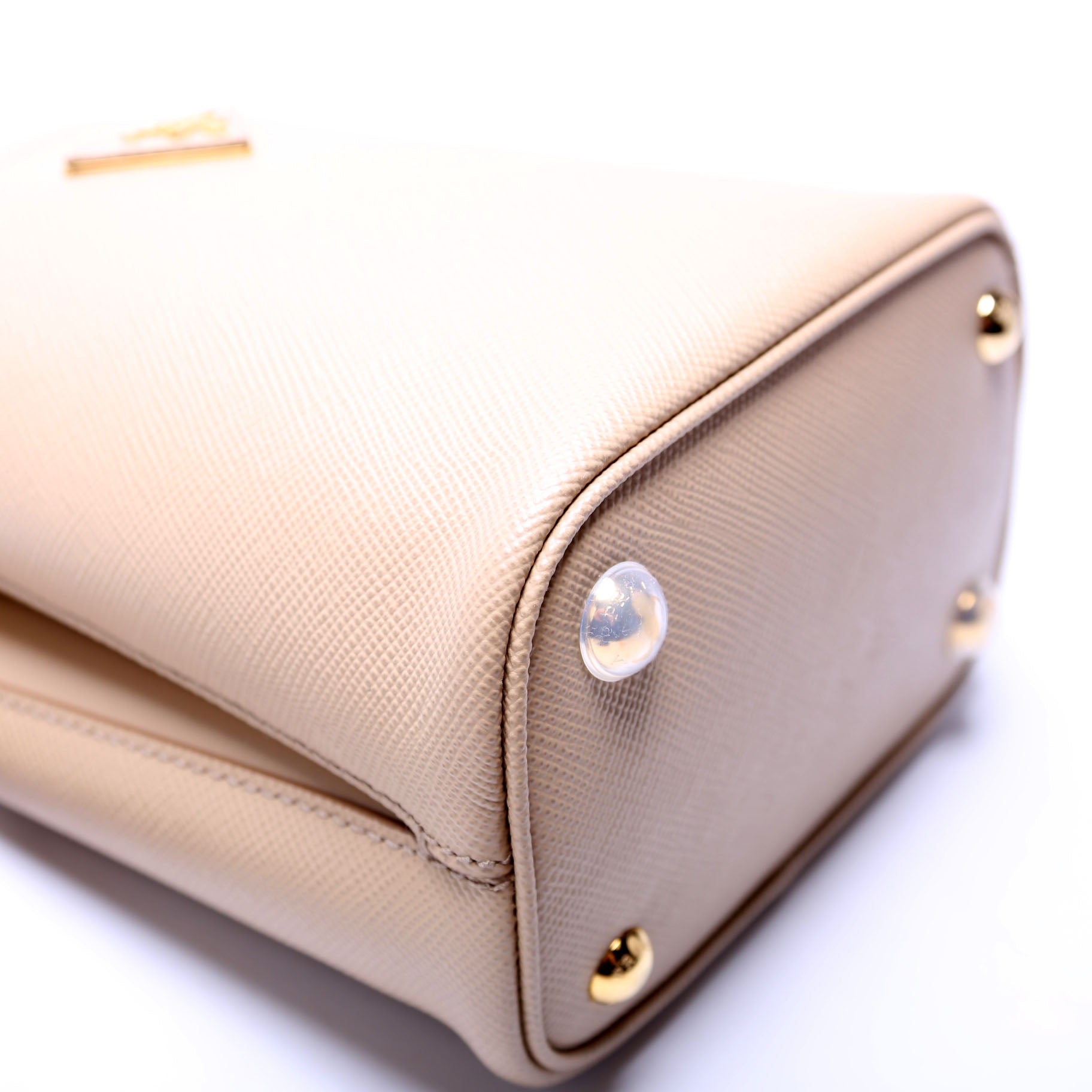1BA217 Saffiano Cuir Small Panier Bag Tan