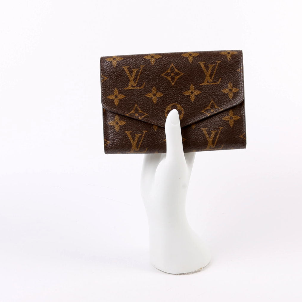 Sarah Compact Wallet Monogram