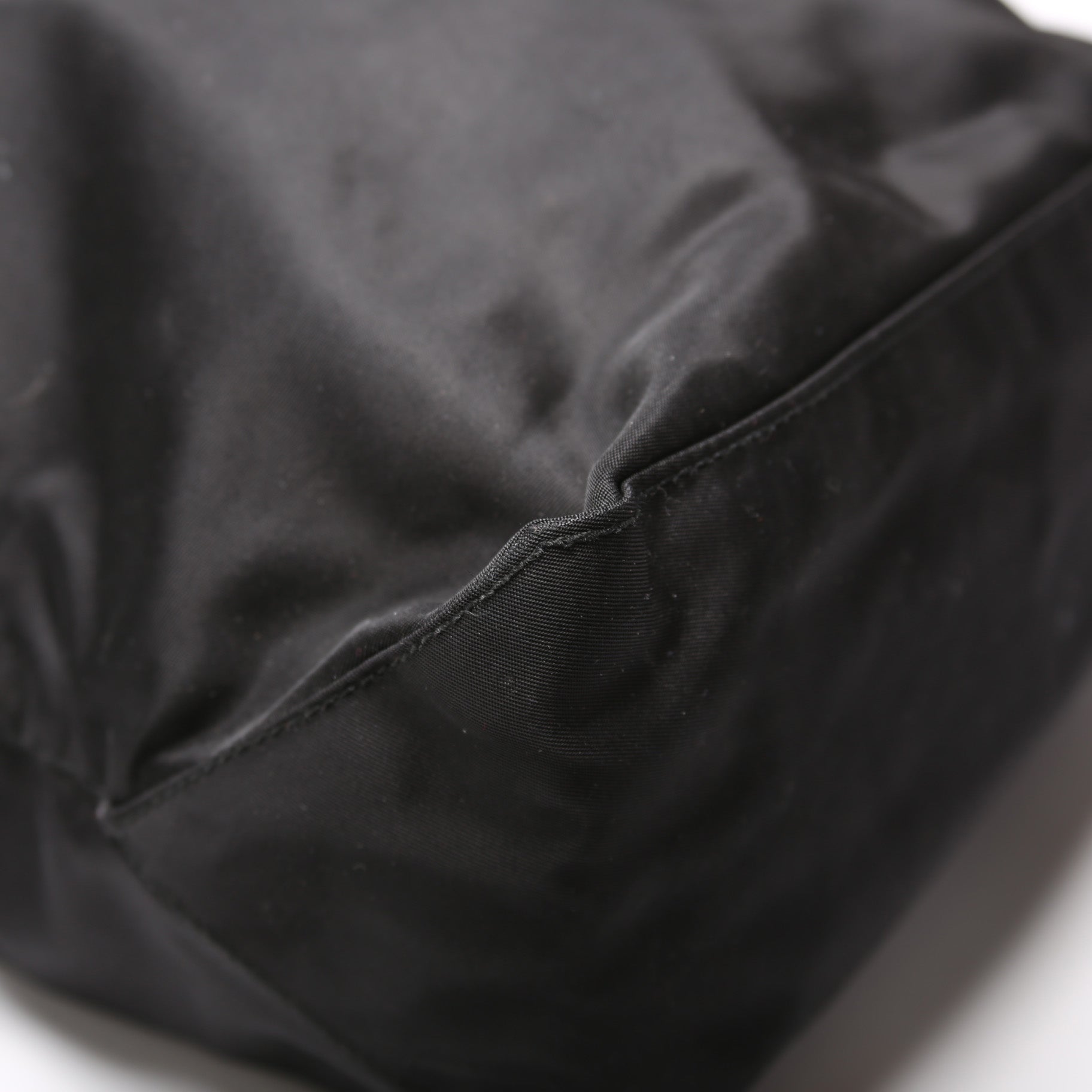 Nylon Zip Tote Vintage Black
