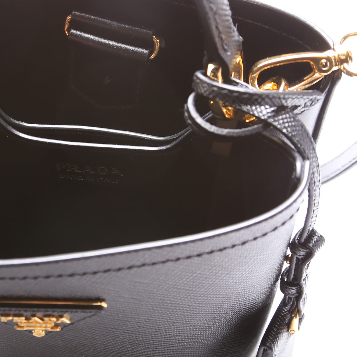1BA217 Saffiano Cuir Small Panier Bag Black