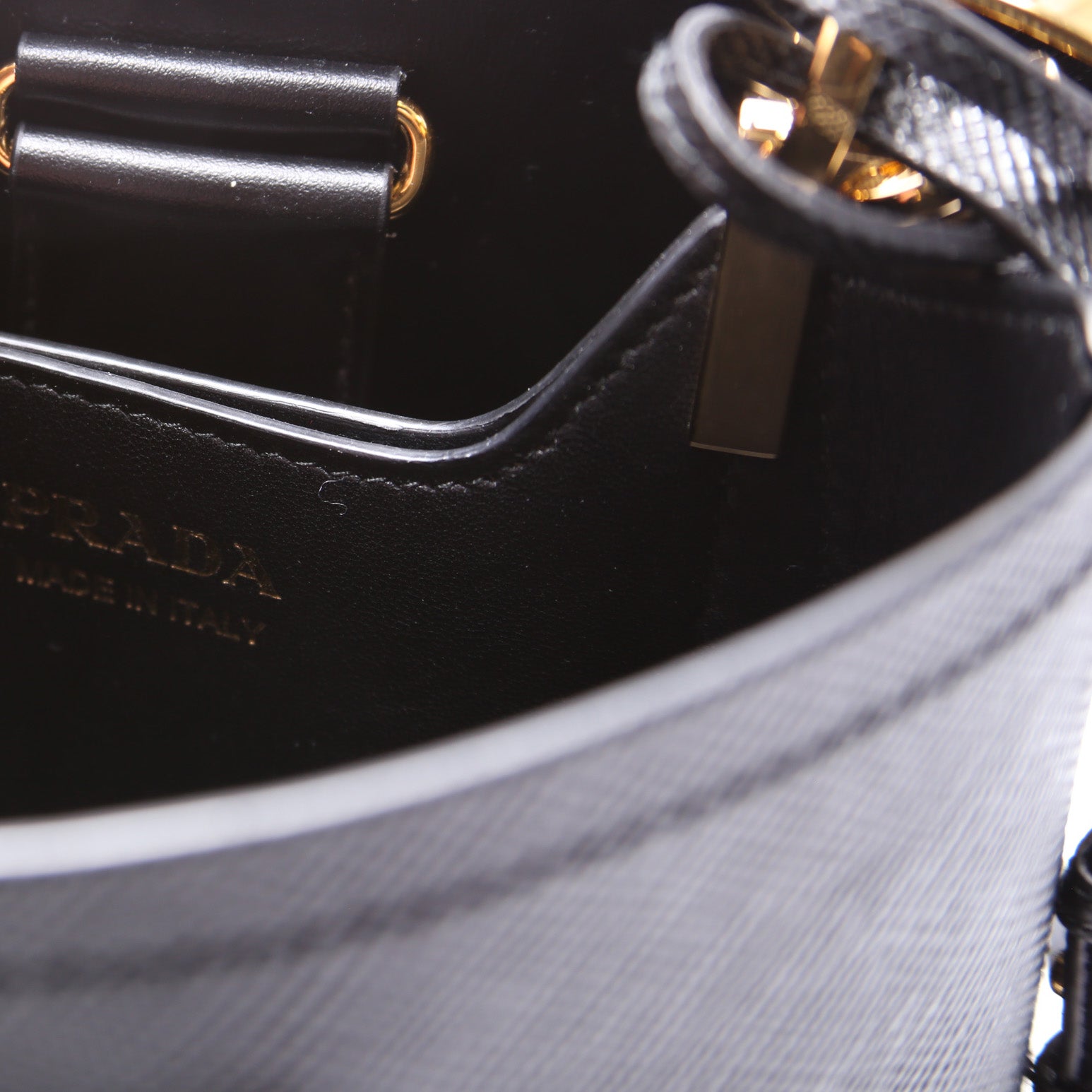 1BA217 Saffiano Cuir Small Panier Bag Black