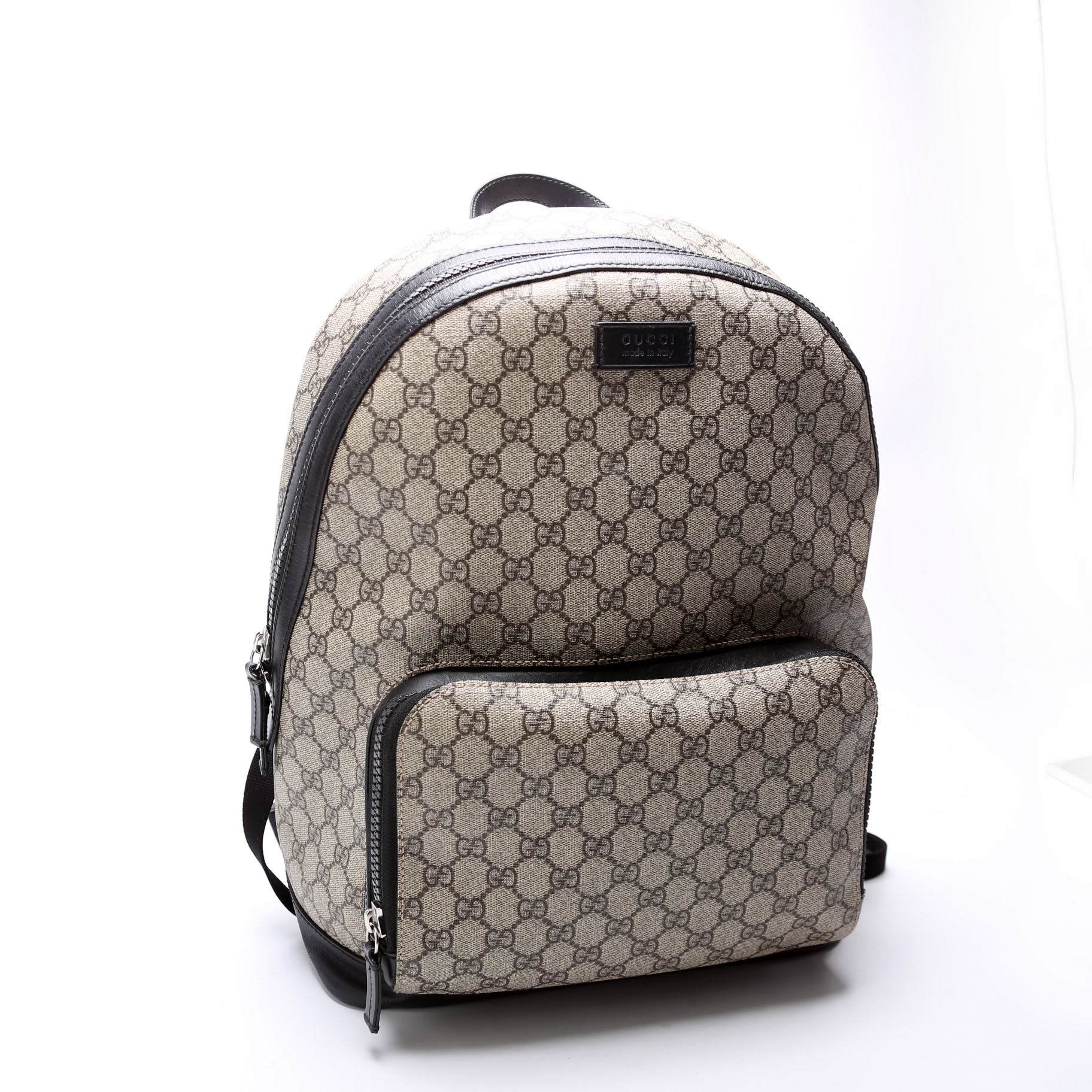 406370 GG Supreme Medium Backpack