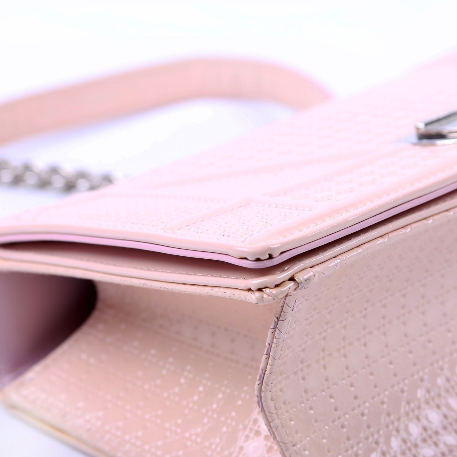 Dior Diorama Patent Micro-Cannage Pink