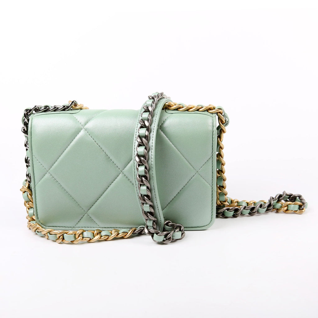 Chanel 19 WOC Quilted Lambksin RFID