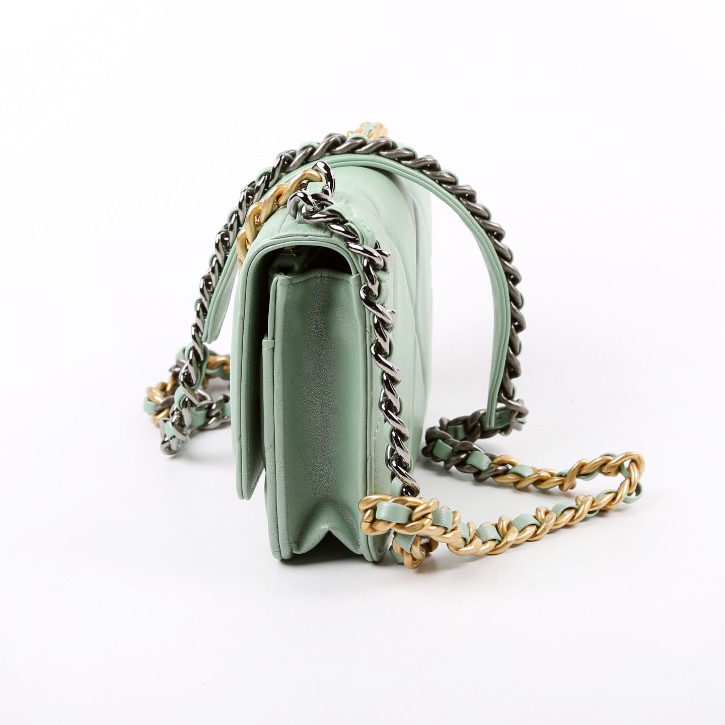 Chanel 19 WOC Quilted Lambksin RFID