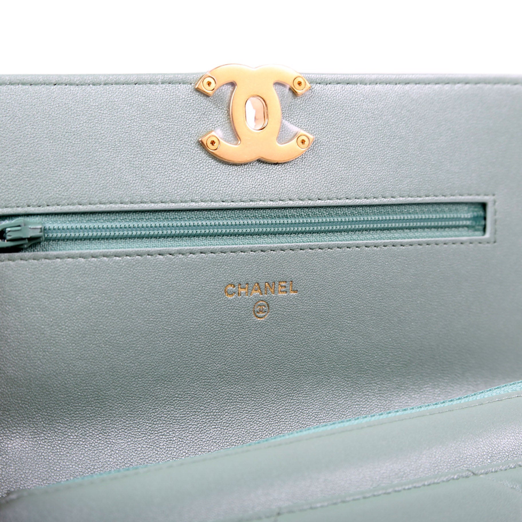 Chanel 19 WOC Quilted Lambksin RFID