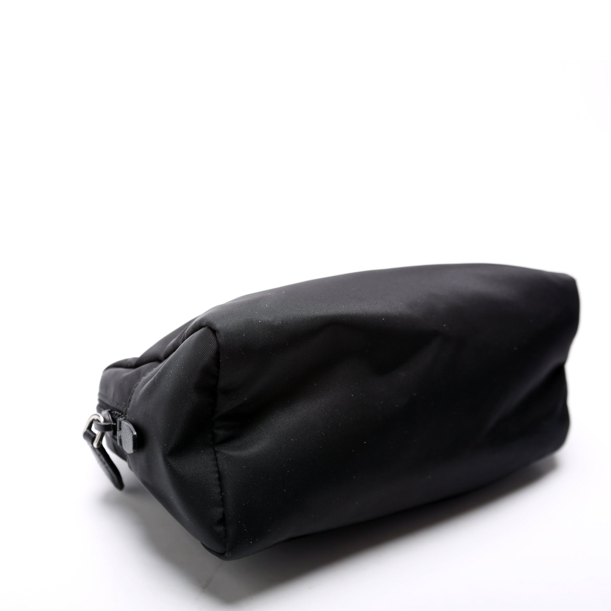 1NS693 Re-Nylon Pouch Black