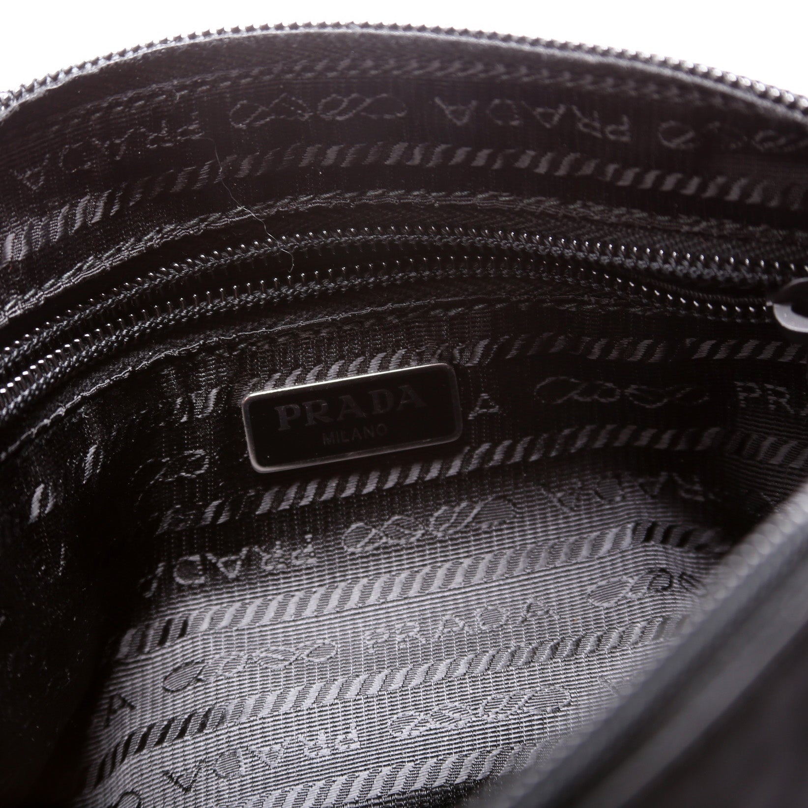 1NS693 Re-Nylon Pouch Black