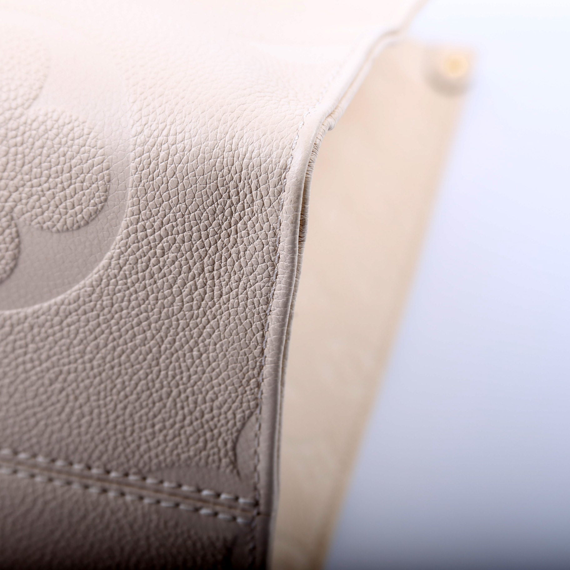 ONTHEGO GM Empreinte White
