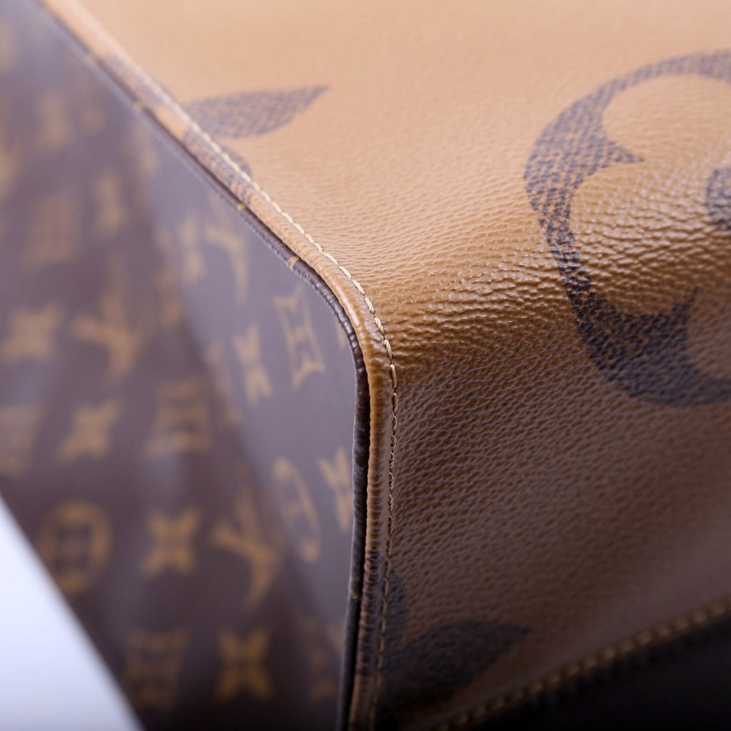 ONTHEGO GM Reverse Monogram