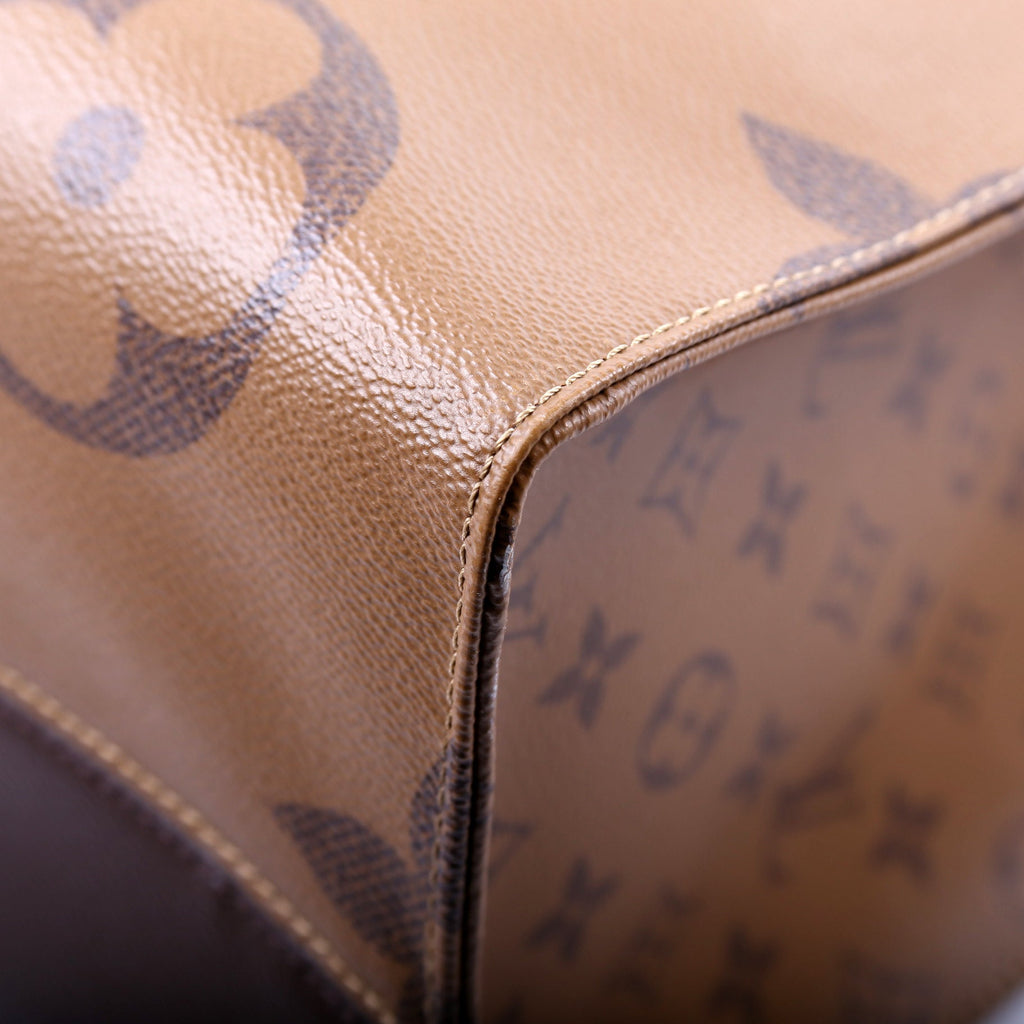 ONTHEGO GM Reverse Monogram
