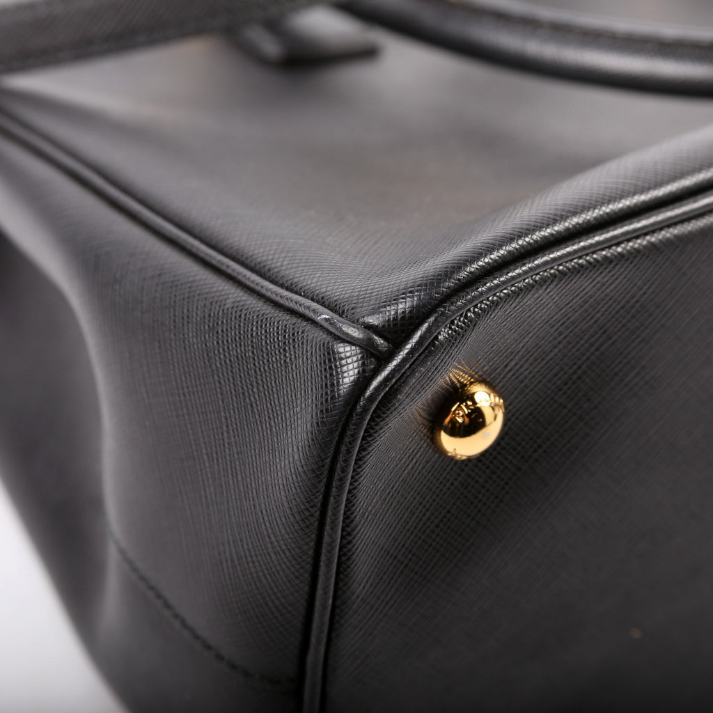 Saffiano Lux Tote Medium Black
