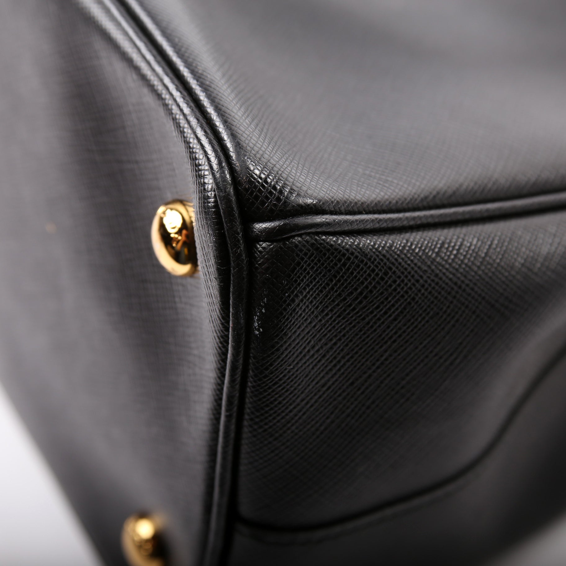 Saffiano Lux Tote Medium Black